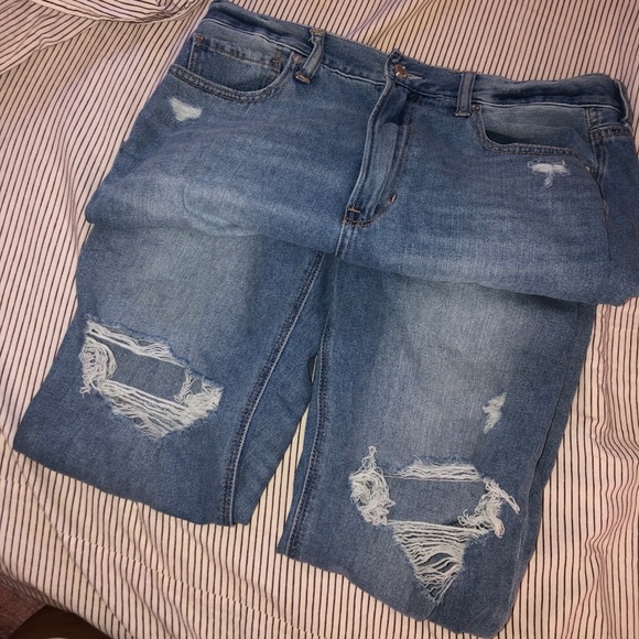 American Eagle Outfitters Denim - AE mom jeans